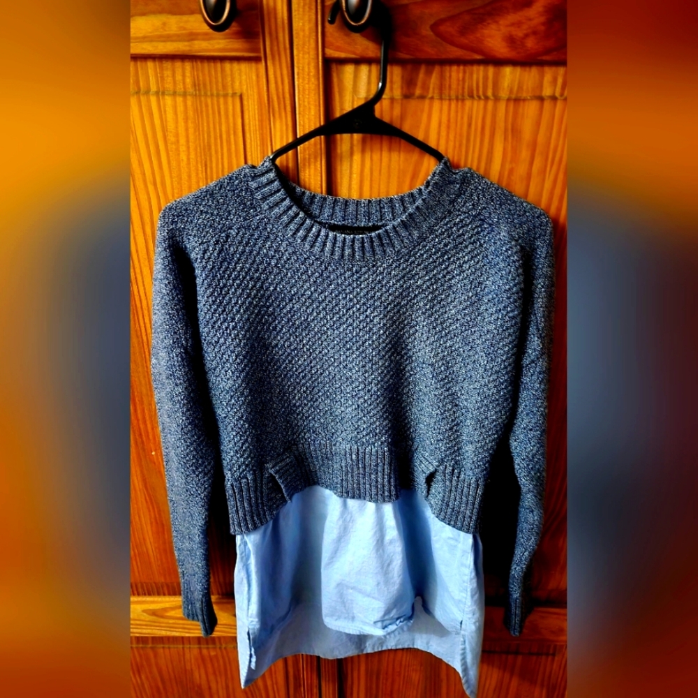 Chambray / Blue / Banana Republic Sweater / Shirt Combo / 100% Cotton / XS